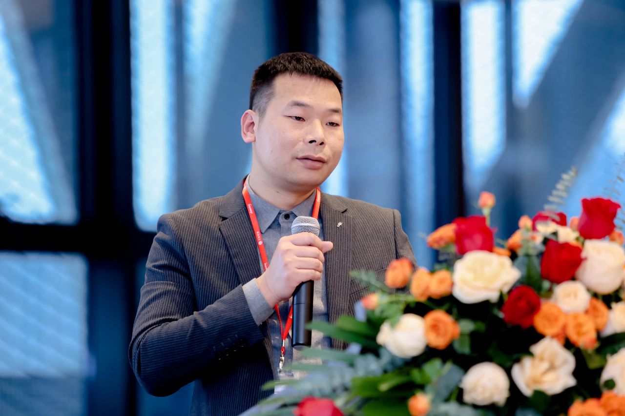 1727590613444087.jpg c0fbe92e4229e2abd3a1e084db4a7f27.jpg