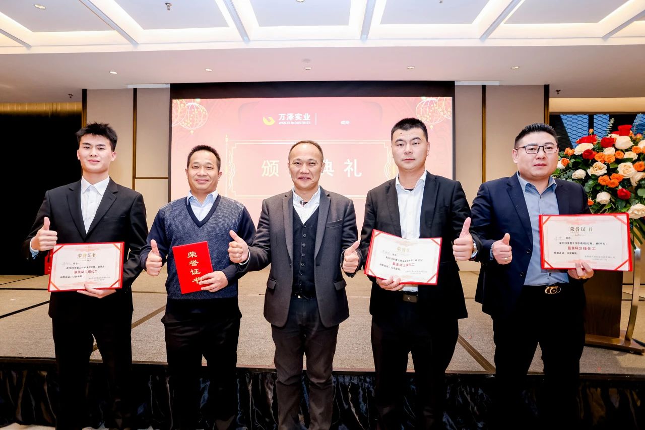 1727590679138007.jpg 62f0afd7c92c1de3523f95be1de3ed5c.jpg