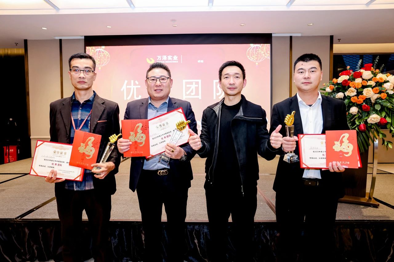 1727590713428381.jpg 3b0dd505cf4159a764dba2b6c8c0aefd.jpg