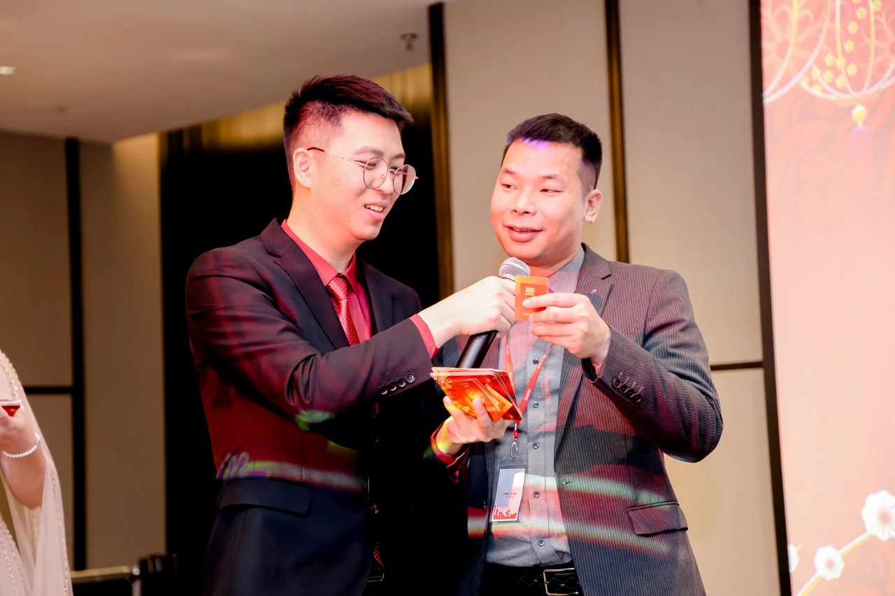 1727590872544265.jpg f73f3251ac60d6a14cf79445d581933e.jpg