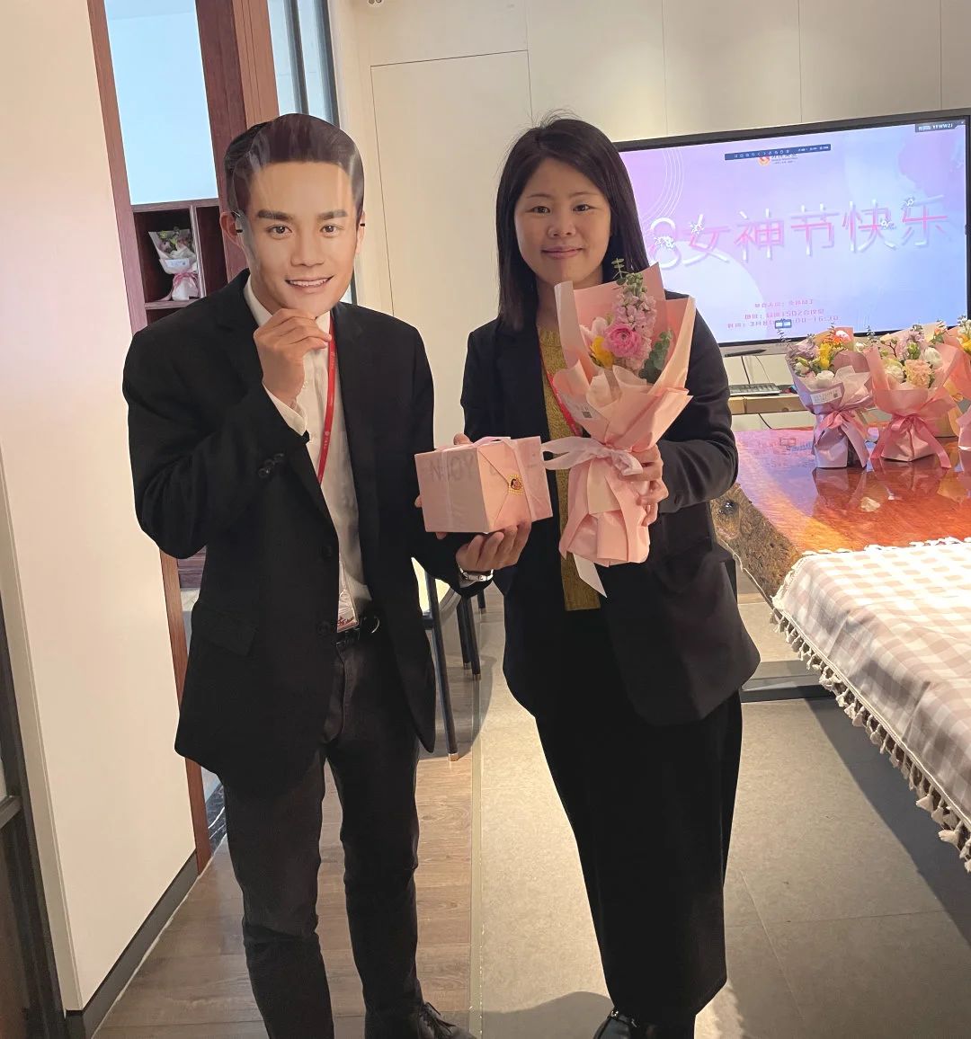 1727593300138282.jpg ba6126e767db1f66c259eb600459dce3.jpg